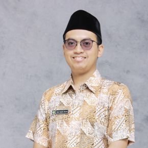 EDO NABIL AROVI, S.Hum.